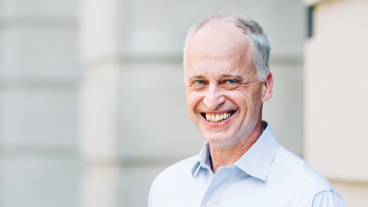 Michael Niederweis, Ph.D., has been named one of five recipients of the Spring 2025 O’Neal Invests Cancer Research Grants, awarded by the <a href="/BCRFAlabama/">Breast Cancer Research Foundation of Alabama</a> and the <a href="/ONealCancerUAB/">UAB O'Neal Comprehensive Cancer Center</a>.
📰 buff.ly/7Mh1r5y 
<a href="/UABHeersink/">UAB Heersink School of Medicine</a>