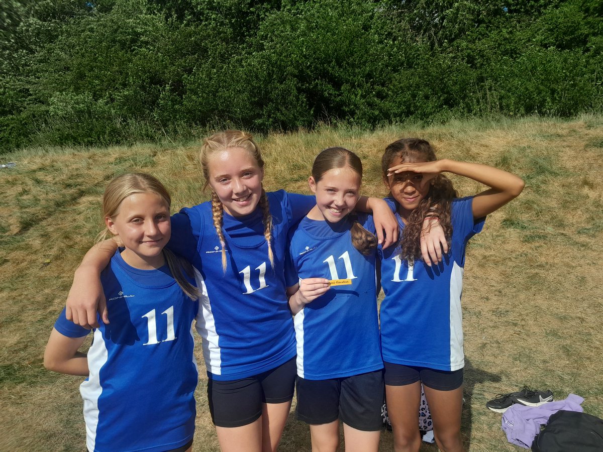 Year 3 boys, year 4 girls, year 5 girls and year 6 girls relay teams all through. Well done to all the athletes that competed today.