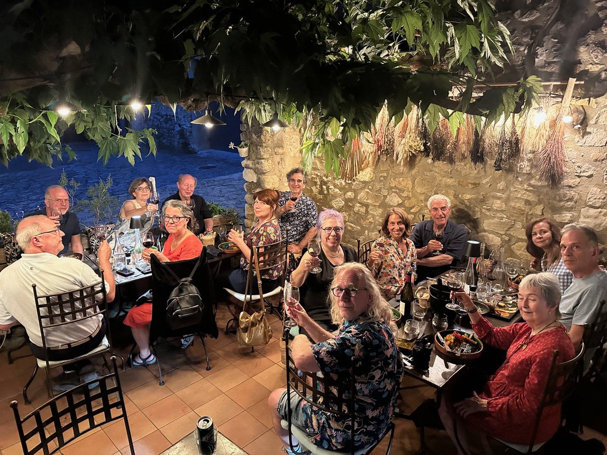 ronibenhur's tweet image. We just fished two amazing sessions of RBH Jazz Camp at Mas de Varangle in the South of France.  An unforgettable experience!!

Next is the RBH Jazz Camp in Burlington, VT

#ronibenhur #rbhjazzcamp #jazzcamp #france #burlington #vermont #jazz #jazzeducation