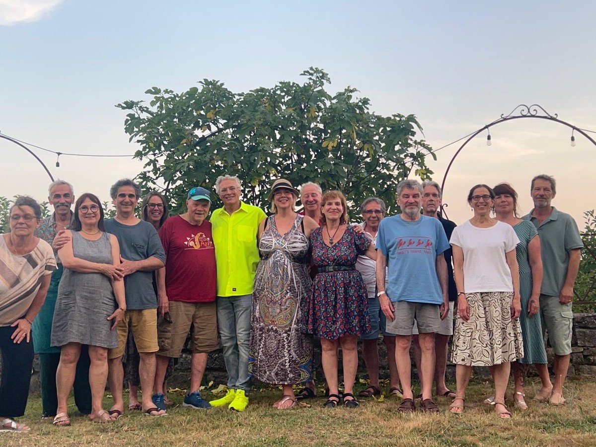 ronibenhur's tweet image. We just fished two amazing sessions of RBH Jazz Camp at Mas de Varangle in the South of France.  An unforgettable experience!!

Next is the RBH Jazz Camp in Burlington, VT

#ronibenhur #rbhjazzcamp #jazzcamp #france #burlington #vermont #jazz #jazzeducation