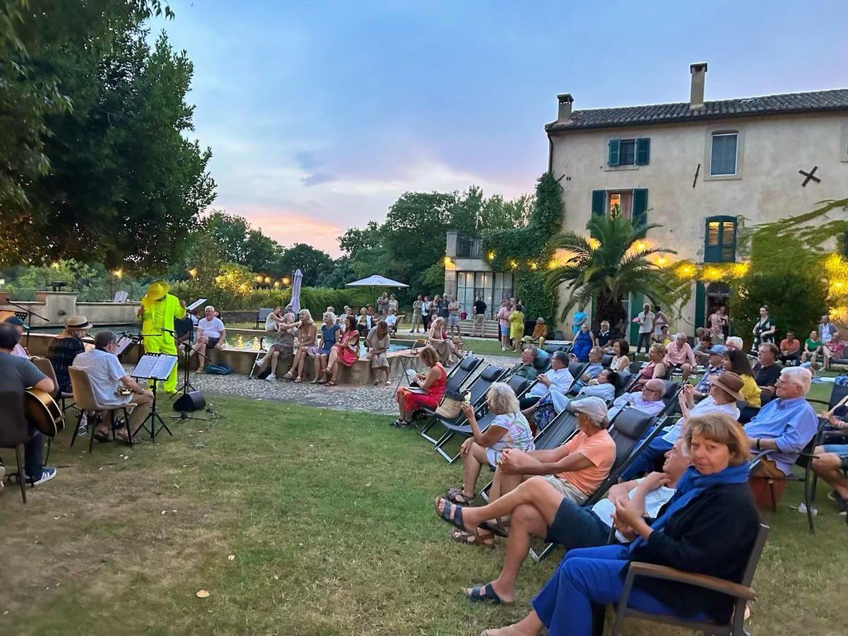 We just fished two amazing sessions of RBH Jazz Camp at Mas de Varangle in the South of France.  An unforgettable experience!!

Next is the RBH Jazz Camp in Burlington, VT

#ronibenhur #rbhjazzcamp #jazzcamp #france #burlington #vermont #jazz #jazzeducation