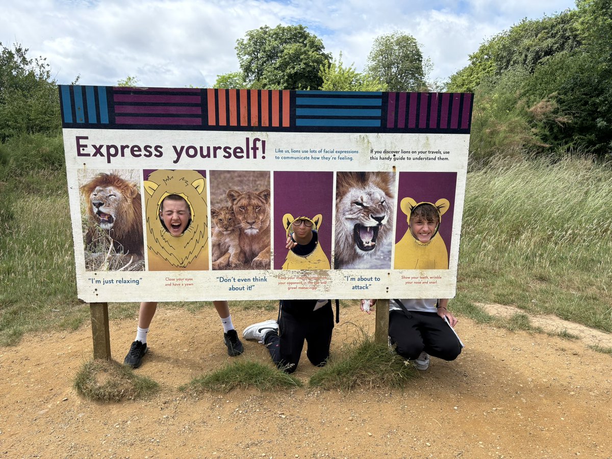 GeogJhn's tweet photo. Day 2 of fieldwork celebrating #NationalFestivalofFieldwork with Year 9 @ZSLWhipsnadeZoo 
They were fantastic all day, thank you @thejhnschool Geographers! 
@The_GA https://t.co/ghq6tfjTyO