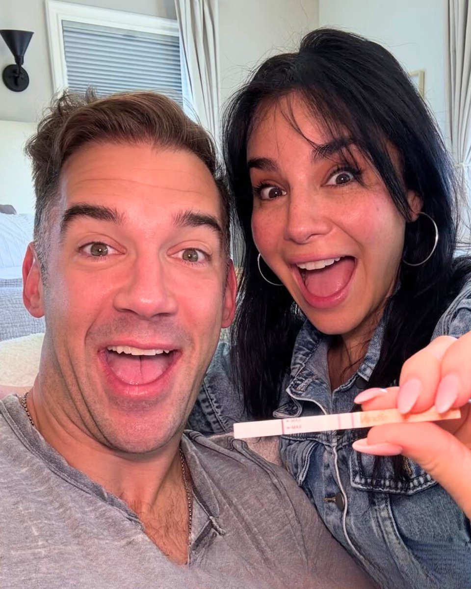 Martha Higareda tweet media