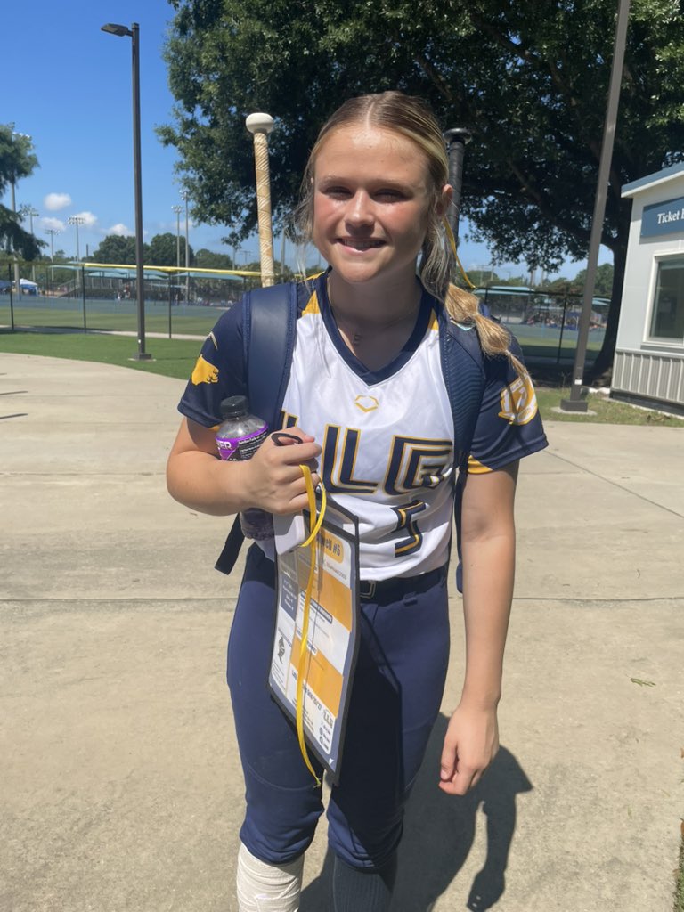 Ella Atwell tweet media