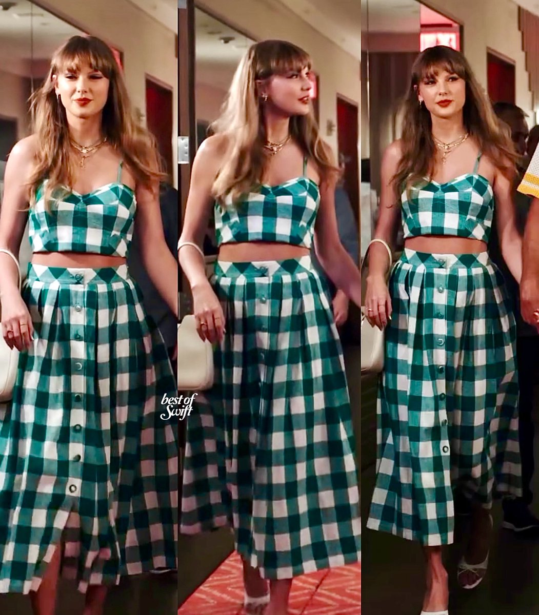 besttofswift's tweet image. absolutely princess