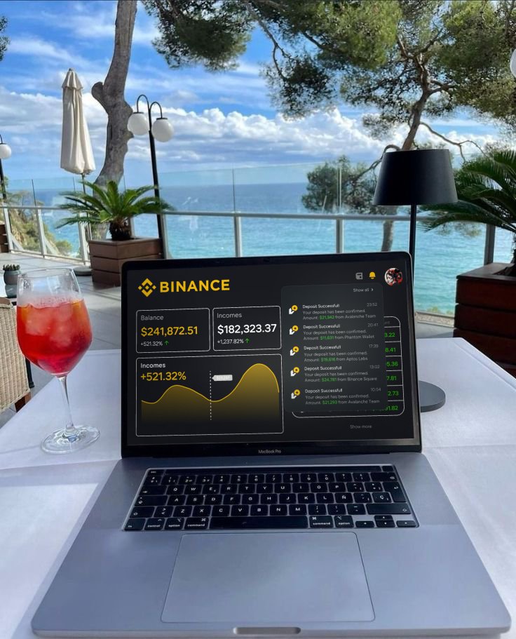 I'm making $5-8k per week working remotely in Web3.

Average Web3 remote salary starts at $120K/year.

No coding skills. No tech background.

Here are 8 easy jobs for beginners to start today 🧵👇