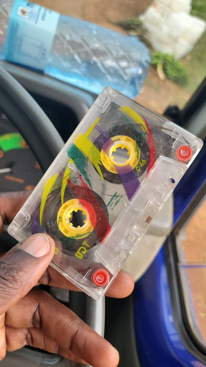 Kala yi boeing - Wenge Musica
African Typic Collection - SamFan Thomas
Bili- Kanda Bongo Man 
Losambo - Extra Musica
Maria Tebbo - Mangwana
Mobali Na Ngai Wana - Mbilia Bel
Nakei Nairobi - Mbilia Bel
Ye te ho - Papa Wemba
Yolele - Papa Wemba