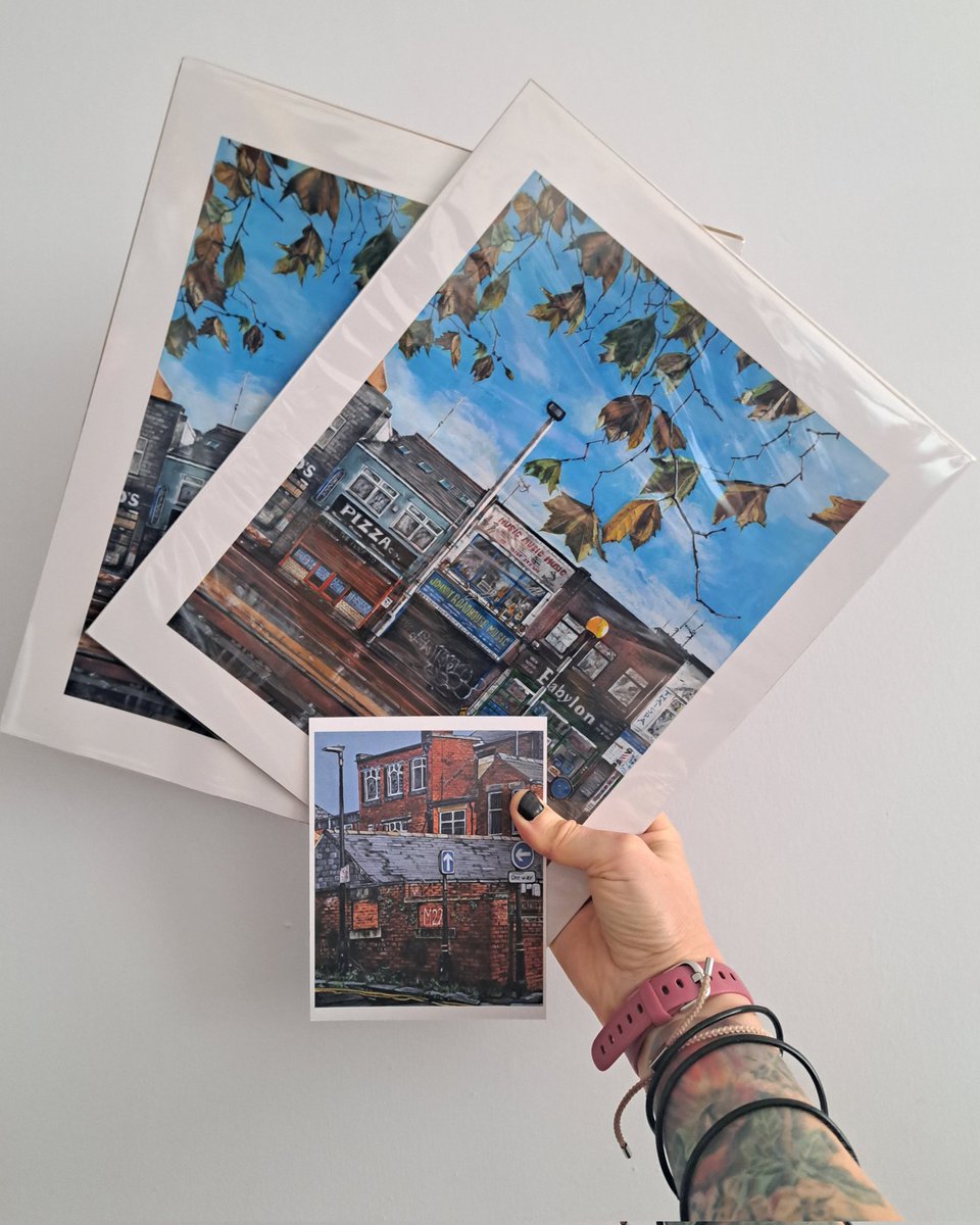 My reference pic for this painting was taken back in 2017! Swipe to see the same view earlier today. 😀➡️ 

"Oxford Rd from Grosvenor Square Gate" / acrylic on canvas / 16x20 / 2018

🖼 Original @ <a href="/spacesworks/">Spaces</a> Deansgate.
🖼 Prints available @ cazlathamart.etsy.com

#manchester