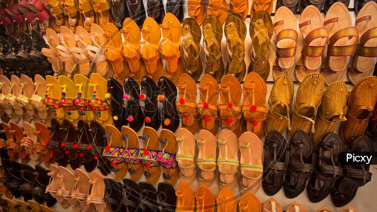 thestethbearer's tweet photo. *Cultural appropriation*
noun [ U ]  disapproving

the act of taking or using things from a culture that is not your own, especially without showing that you understand or respect this culture @Prada #MiucciaPrada #RafSimons https://t.co/7hNWTm3HxC