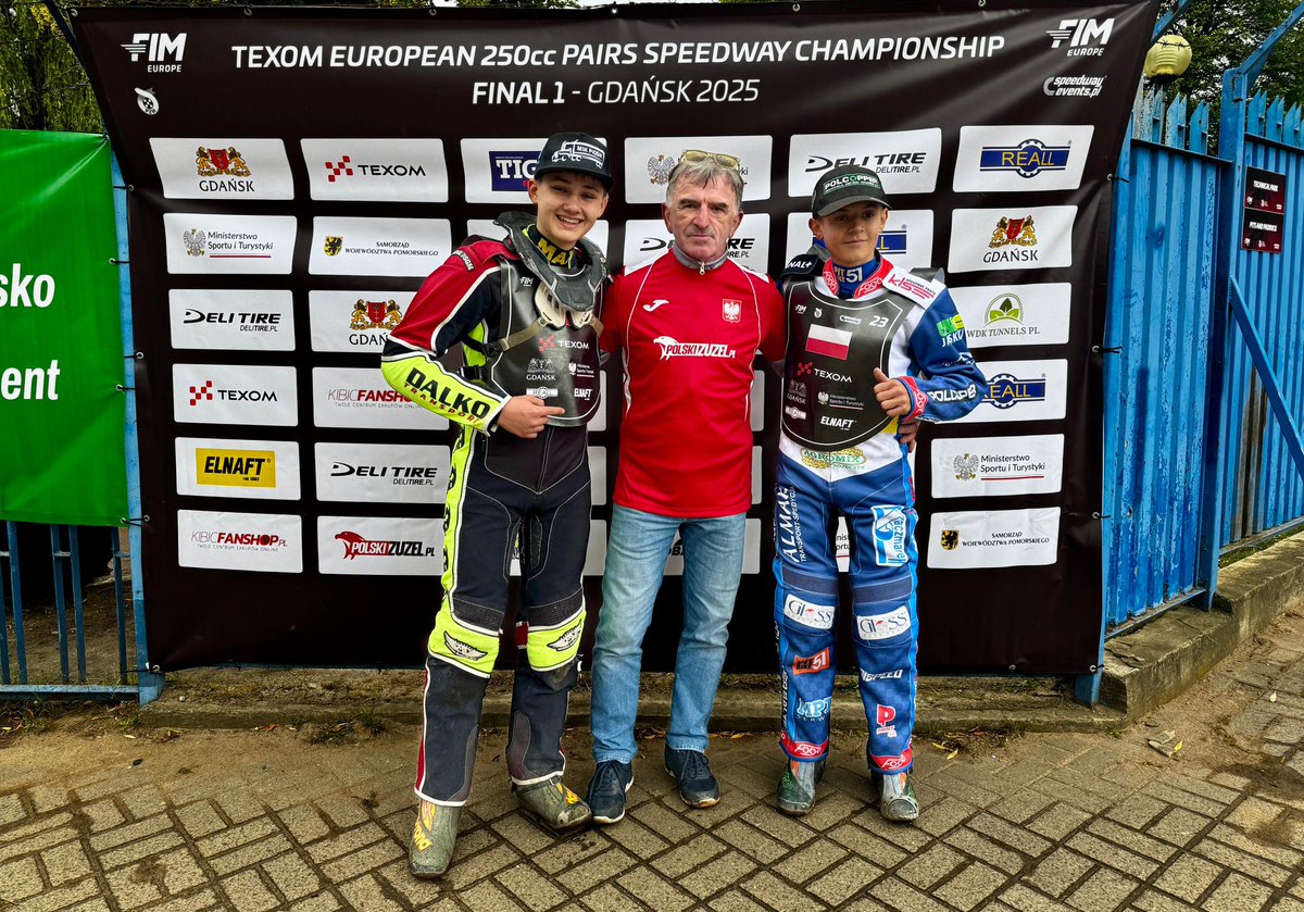 Reprezentacja Polski triumfuje w pierwszym finale Mistrzostw Europy Par 250cc w Gdańsku🇵🇱

Brawa dla Dawida Oscendy, Maksymiliana Kostery i niezastąpionego Romana Jankowskiego 🔝

Gratulacje także dla Bartosza Byszewskiego i trenera Roberta Kościechy💪🏼

#KSUL #Metalkas2Ekstraliga