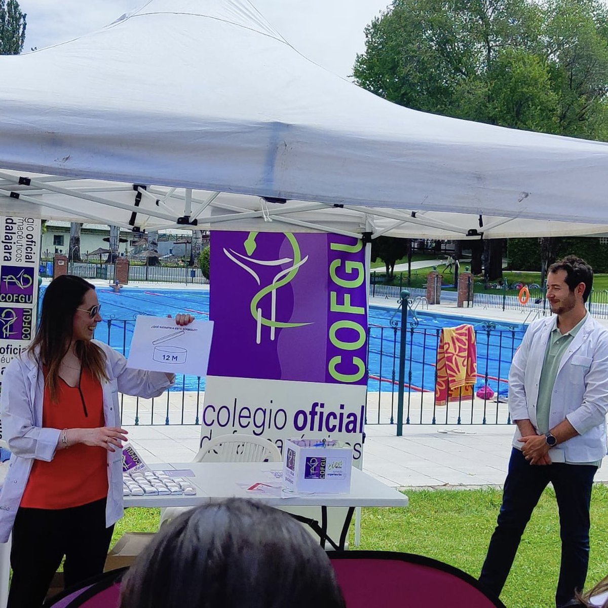 Hoy ha tenido lugar un Taller de Fotoprotección impartido por el COFGU con la colaboración del <a href="/GuadalajaraAyto/">Ayuntamiento de Guadalajara</a> 

☀️🥼 Se ha resaltado la importancia del uso de fotoprotector, así como se ha explicado la forma correcta de aplicación y conservación entre otros datos relacionados