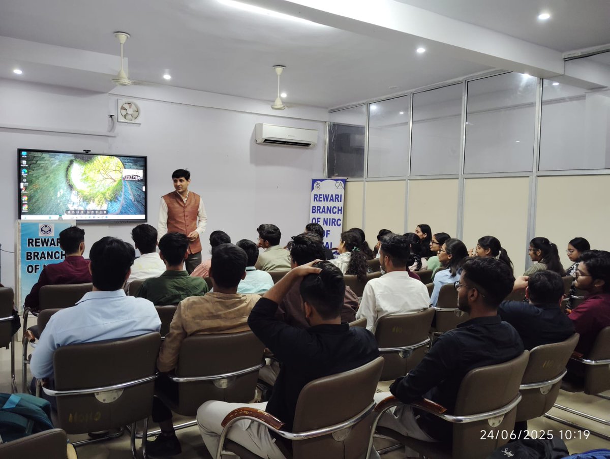 bosoicai's tweet image. Behind every balance sheet is a mind trained to think critically, act ethically, and lead confidently. ICAI shapes not just professionals, but visionaries who redefine the financial future.
#FutureOfFinance #ICAIImpact #NextGenCAs