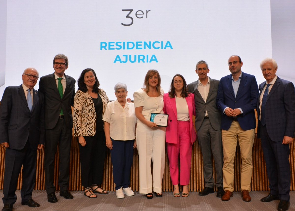 🏆La residencia foral Ajuria, entre los 3 mejores centros del Estado por su equipo de enfermería, según el Monitor de Reputación Enfermera.

Un reconocimiento al compromiso, profesionalidad y calidad de los cuidados públicos que impulsamos desde el IFBS 👇
labur.eus/ptng5hcs