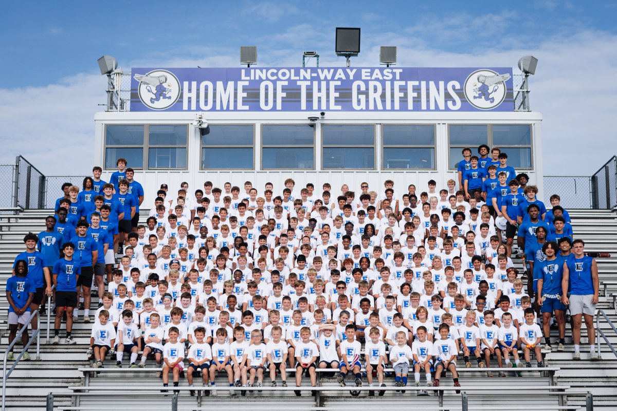 Extremely grateful to live in a community that supports its youth! Lincoln-Way East Griffins Football Jr. High and Youth Football Camp, 350 Strong! 💪 🏈