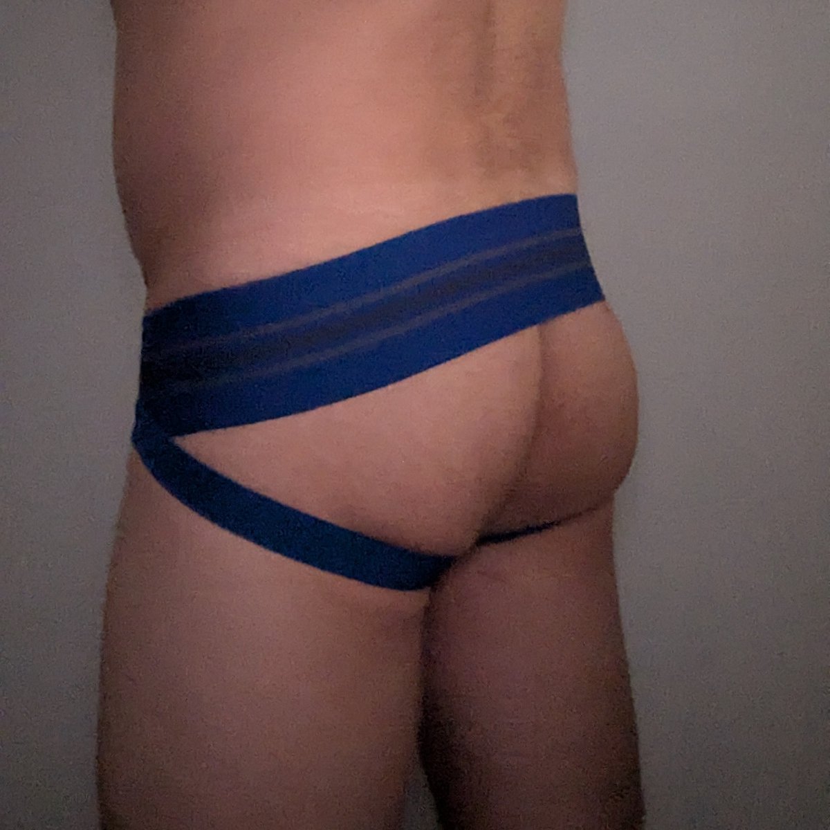 sniffinbachelor's tweet photo. Daddy's jockstrap for sale.  Uncut cock inside. #kink #fetish #usedjockstrap #usedunderwear #mensjockstrap #dirtybriefs #dirtyunderwear #mensunderwear #gay4pay #sniffer https://t.co/rucdHuUpwO