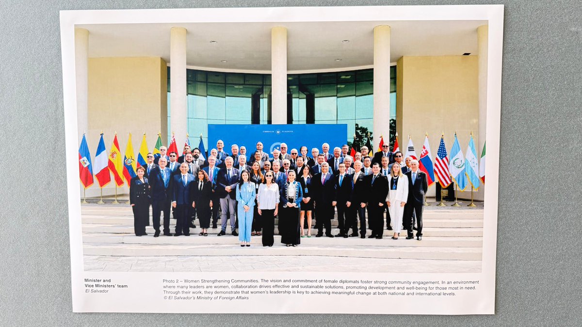 Yessenia Lozano (@yessenialozanog) on Twitter photo En este Día Internacional de la Mujer en la Diplomacia, resaltamos el liderazgo de la @CancillerAleHill y las Viceministras <a href="/cindyportal/">Cindy Mariella Portal</a> y <a href="/AdrianaMiraSV/">Adriana Mira</a> en la exposición fotográfica “Not a Woman’s Job?: Women Leading in Multilateralism and Diplomacy, organizada por <a href="/UNGeneva/">United Nations Geneva</a>. En este Día Internacional de la Mujer en la Diplomacia, resaltamos el liderazgo de la @CancillerAleHill y las Viceministras <a href="/cindyportal/">Cindy Mariella Portal</a> y <a href="/AdrianaMiraSV/">Adriana Mira</a> en la exposición fotográfica “Not a Woman’s Job?: Women Leading in Multilateralism and Diplomacy, organizada por <a href="/UNGeneva/">United Nations Geneva</a>.