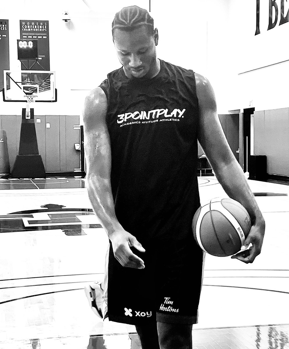 3Point Performance tweet media