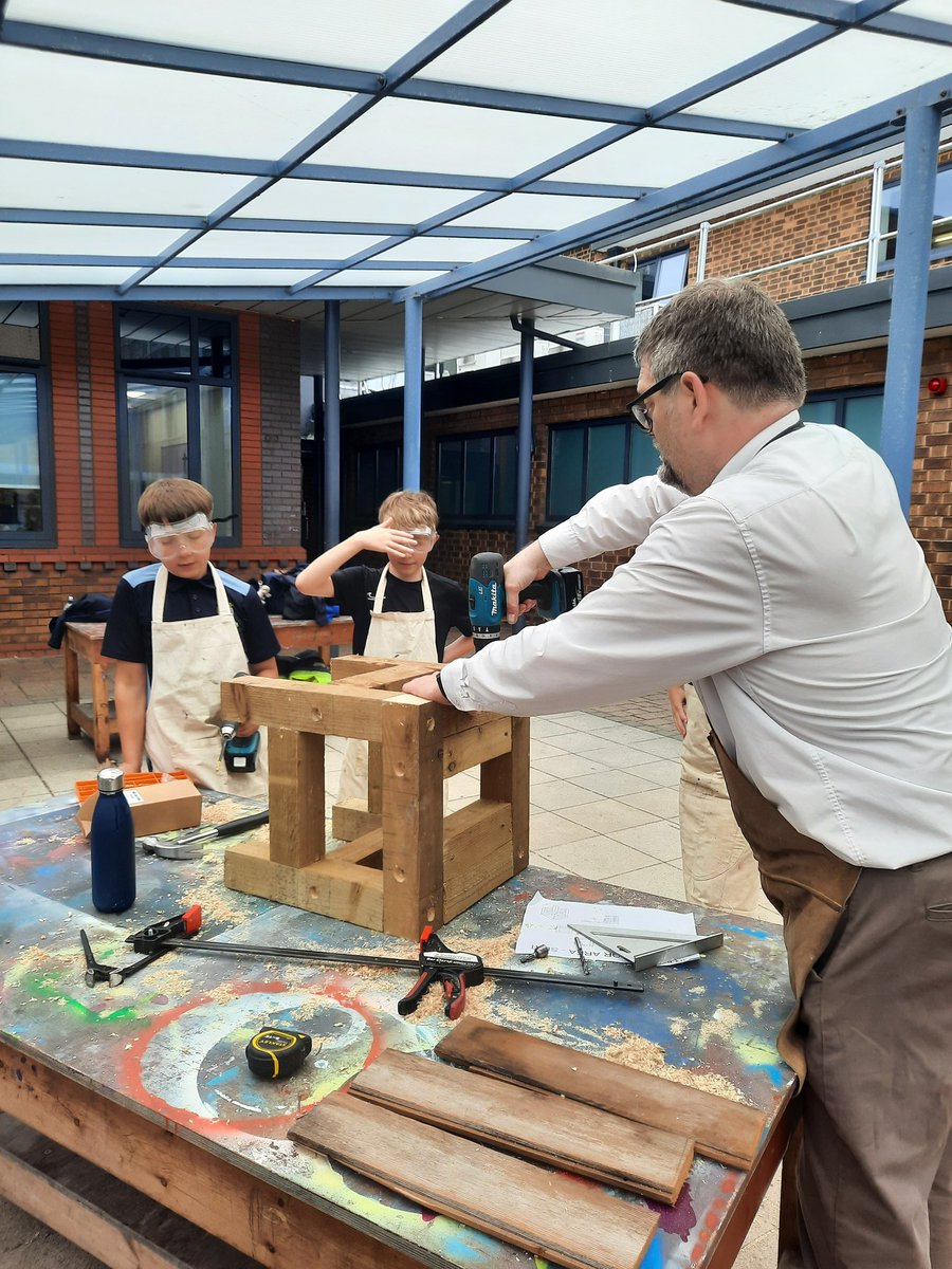 We really enjoyed Laudato Si day today! Thanks DLS, for a calm and creative day in art!