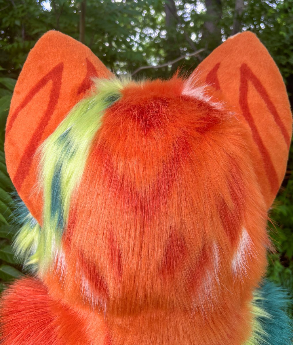 Who's that kitty? 🐈
-
The Mossy Tabby partial is officially finished up and ready to find a home at Anthrocon!