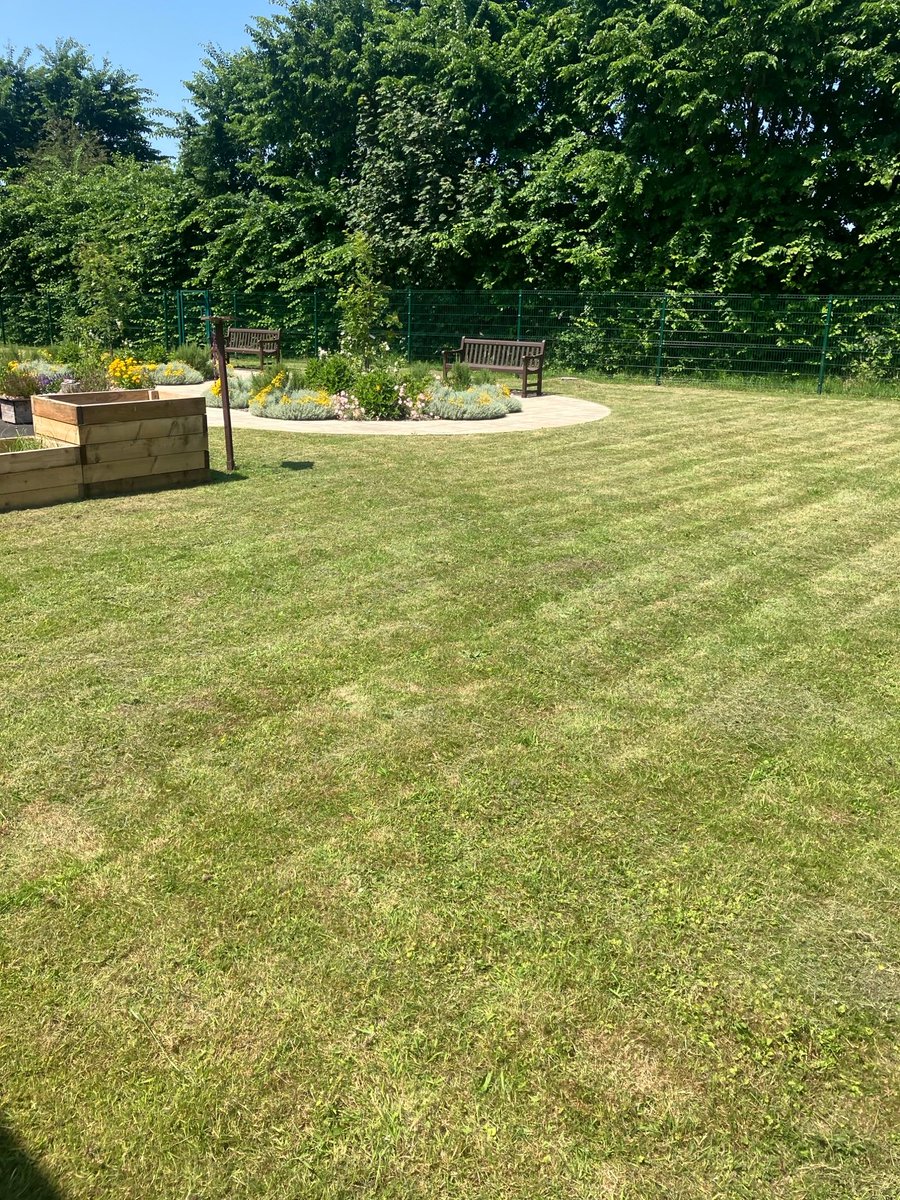 Cardiff and the Vale of Glamorgan Community Payback Team are working hard maintaining the grounds and fencing at Southway Assisted Residential home Cowbridge. Making the gardens a brighter place to for residents and staff to enjoy the sun and green outdoor space.