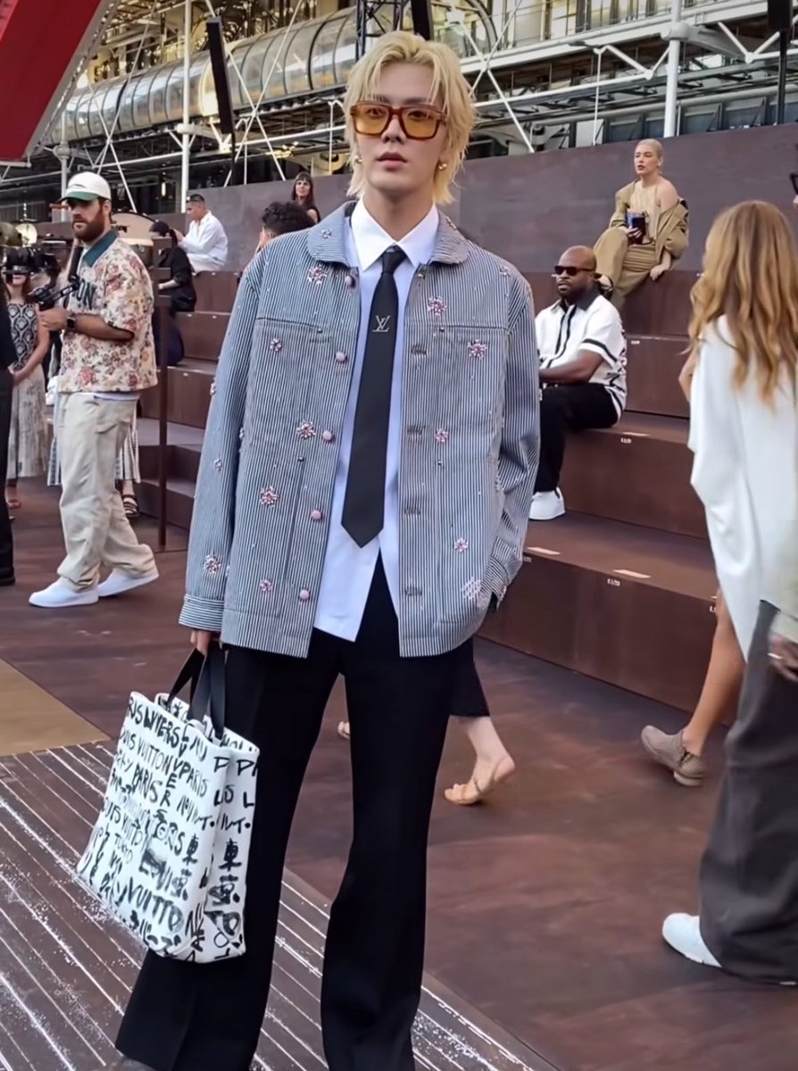 YUTA TOTAL LOOK FOR #LVMenSS26 

#LouisVuittonxYUTA