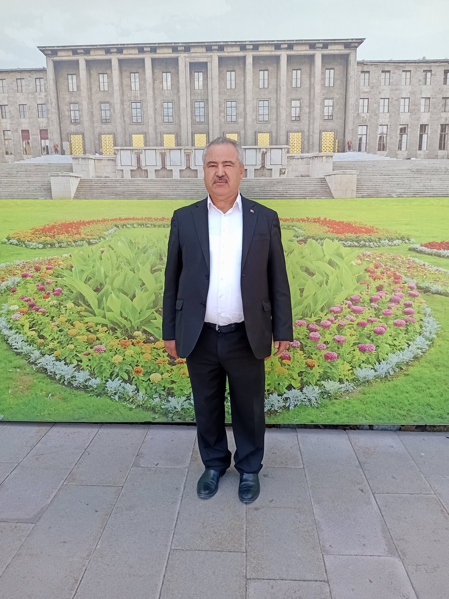 Bu gün Gazi Meclisimizde ziyaretlerde bulundum.