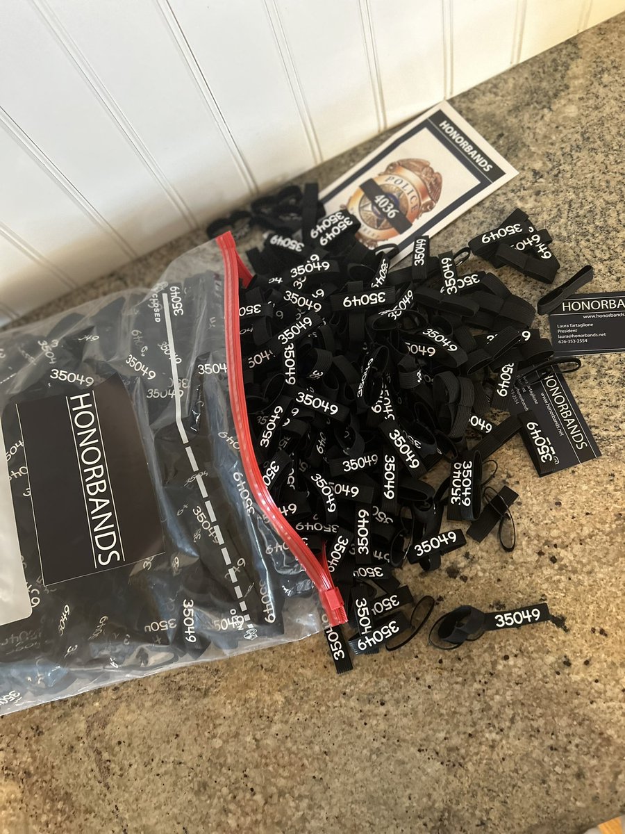 HonorBands (@honorbands2) on Twitter photo 