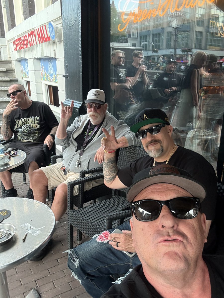 Oh, just hanging with Dr. Greenthumb in Amsterdam
<a href="/cypresshill/">Cypress Hill ™</a>