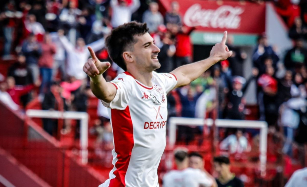 Jurvia44's tweet photo. Ya fue
#PussettoAHuracan
#VolveMercenario
#NoTeDa https://t.co/96N40VpaQw