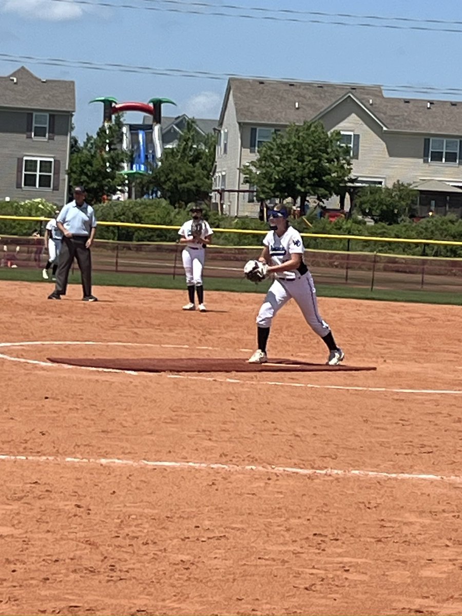 reaganwalsh2029's tweet photo. While the weekend didnโt go our way, we worked hard, stayed together as a team and I helped by striking out several batters, an out playing third and a single to load the bases. Bring on next weekendโฆweโre ready! #WascoProud #DiamondStrong @WD14UJS https://t.co/MPwxRlPppG