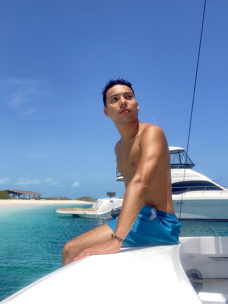 𖤓 uli tweet media