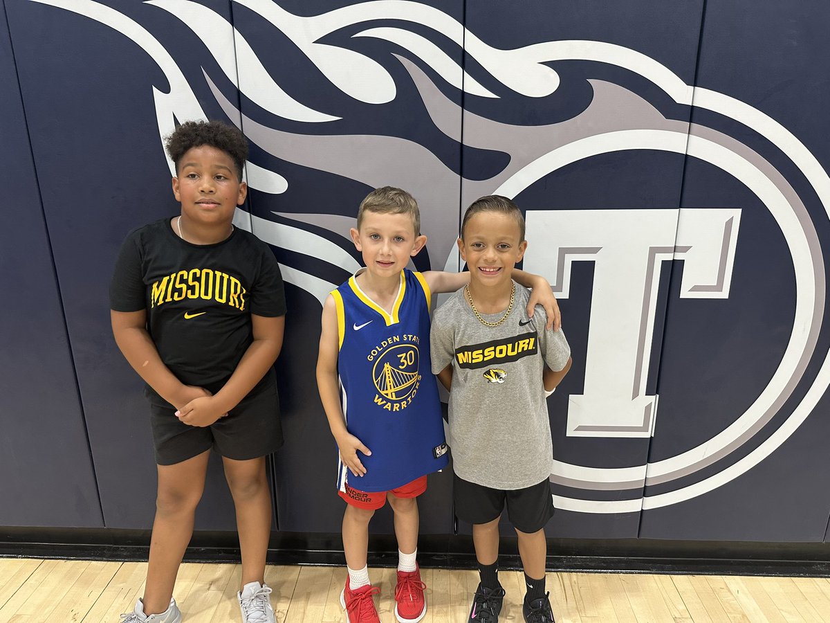 LSW Basketball tweet media