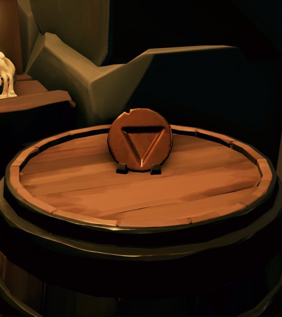 One of my favorite trinkets. Please <a href="/SeaOfThieves/">Sea of Thieves</a> put this treasure item back in the game and just make it as rare as it was during Hoarders Hunt. Don’t remove stuff like this from a sandbox game 🥹