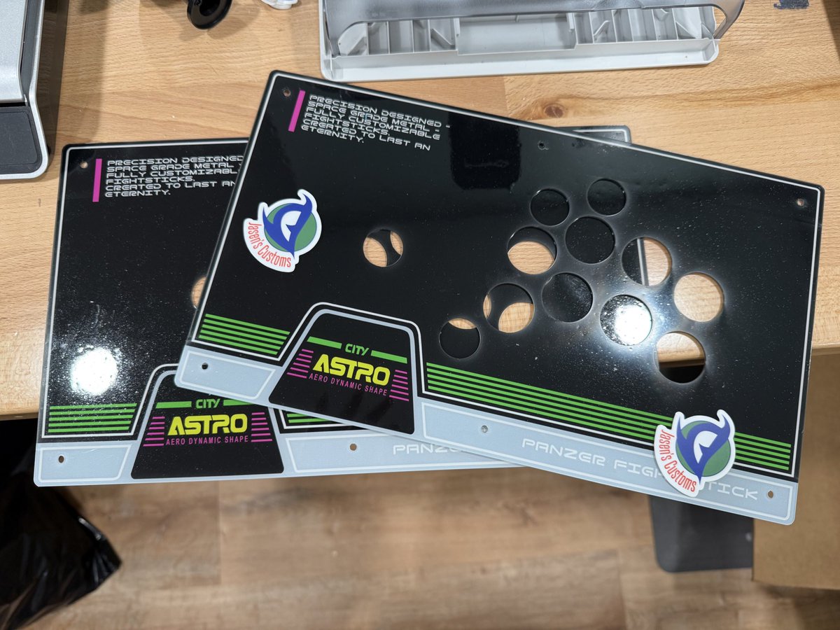 JasensCustoms's tweet photo. I love #printedplexi day! These are two of our Astro City inspired #Panzer 5 stock art pieces. Thanks to @ATXFLiP for the assist migrating my Panzer 4 versions to the new setup! https://t.co/q0J6Vb2iY1