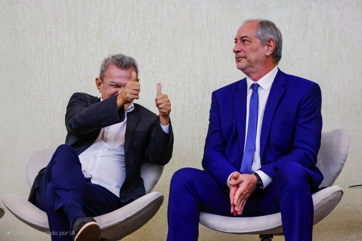josesartoce's tweet photo. Não para, não para o medo do governo do PT. Calma, turma, até agora o Ciro só tomou um café... Não precisa desse aperreio todo. A eleição é só ano que vem. 

Vamos colocar remédios, médicos nos postos de saúde e cuidar da segurança pública? Melhor, né? 

E o Ceará 3x mais forte? Nada ainda?

BORA TRABALHAR!