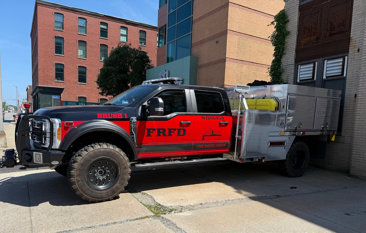 Brush 1 Forestry unit <a href="/ctfirephoto/">CT Fire Photo</a>