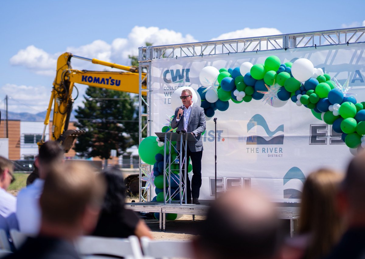 ahlquistdev's tweet image. The River District is officially underway! 💥
This project brings education, housing, wellness, and hospitality together in one transformational development.
Proud to partner with @cwidaho, ESI and so many others making it happen.
@TommyAhlquist @CityOfBoise @laurenmclean…