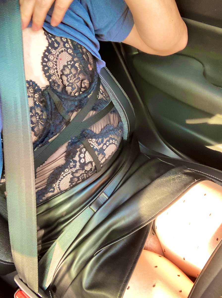 Jess (legs,legs) tweet media