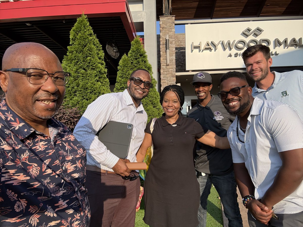 Nevermind Chigoba (@chigoblazer) on Twitter photo We are having a blast at @EBS2025, thanks to support from premium school <a href="/rvhs/">Ridge View High School: A Med Pro Magnet</a> of the premium district <a href="/RichlandTwo/">Richland School District Two</a>. Bonding time with our own <a href="/CurtisBates06/">Curtis M. Bates</a> and representatives of the CTE department. It’s all in the view <a href="/DrBrendaMack/">DrMack</a>. We are having a blast at @EBS2025, thanks to support from premium school <a href="/rvhs/">Ridge View High School: A Med Pro Magnet</a> of the premium district <a href="/RichlandTwo/">Richland School District Two</a>. Bonding time with our own <a href="/CurtisBates06/">Curtis M. Bates</a> and representatives of the CTE department. It’s all in the view <a href="/DrBrendaMack/">DrMack</a>.
