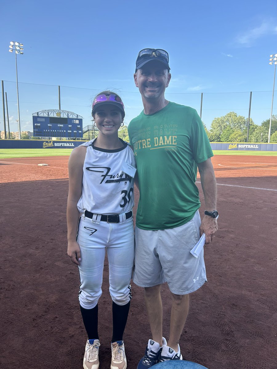 jvalasek2027's tweet image. Thank you so much to: @2Ganeff @CoachDeOliveira @Coach_pooch @j_spitale , Coach Jordan, Coach Kenzie, & Coach Huffy for an AMAZING camp!!! And also a huge thank you to all of the Notre Dame softball players for being so supportive and kind!! GO IRISH ALWAYS☘️