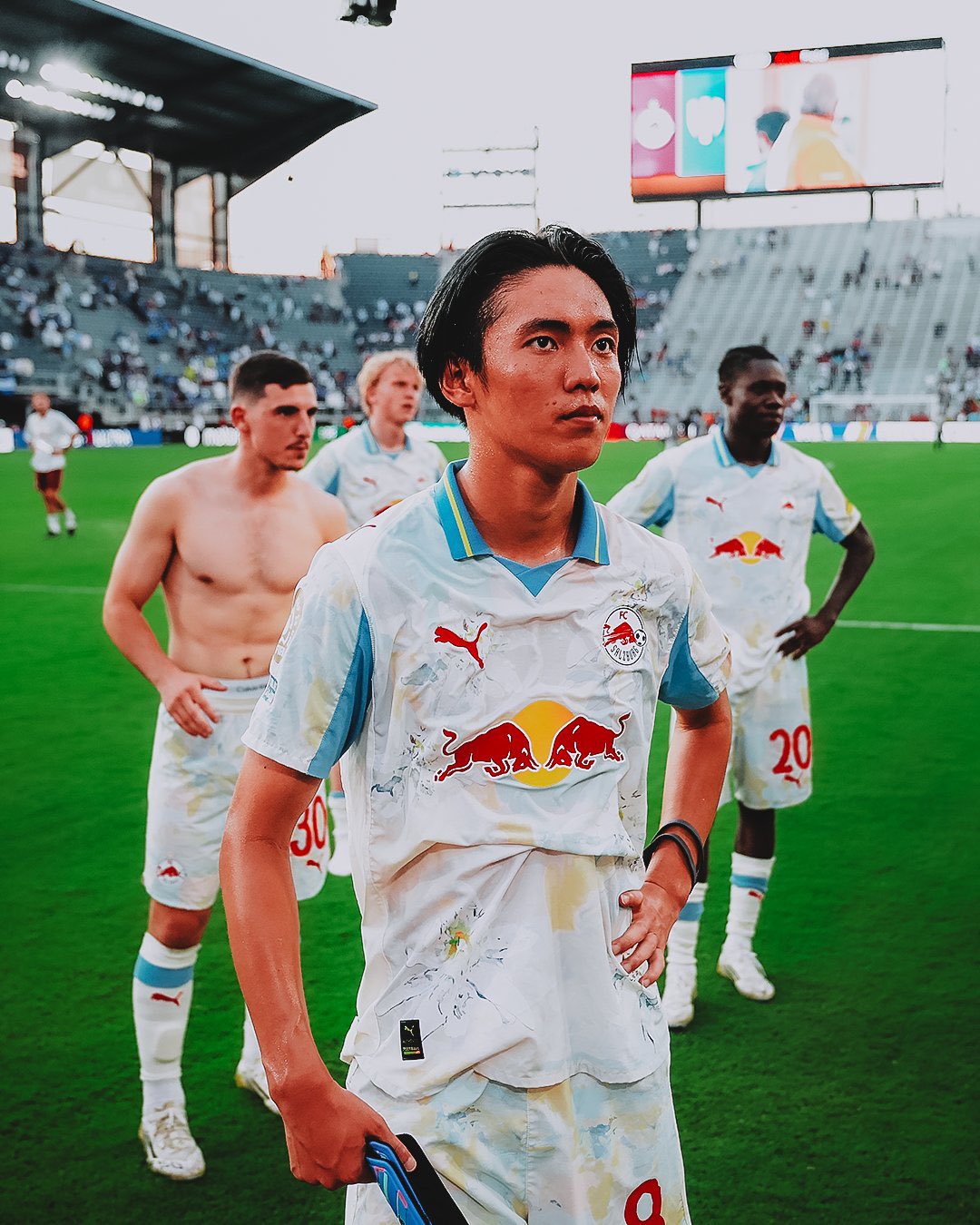 【北野颯太】ザルツブルク オーセンティックユニフォームLサイズ No,8 北野颯太】ザルツブルク オーセンティックユニフォームLサイズ