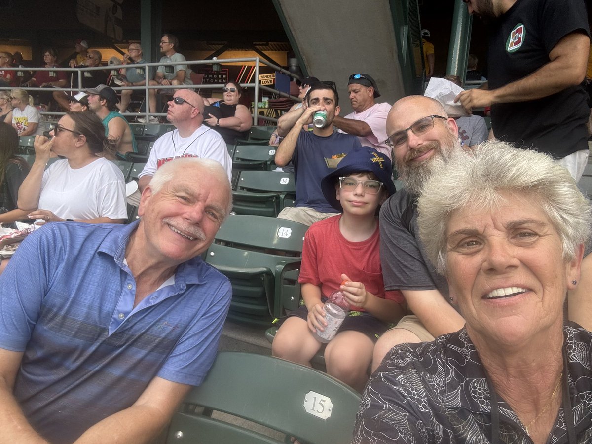 bobjoerice's tweet photo. The generations @thevic https://t.co/RnwgHWnE8g