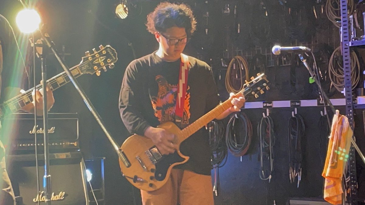 昨日はライブでした、対バンしてくれた方々や見に来てくれた方、ありがとうございました！来月もライブがありますのでぜひチェックして見に来てください！