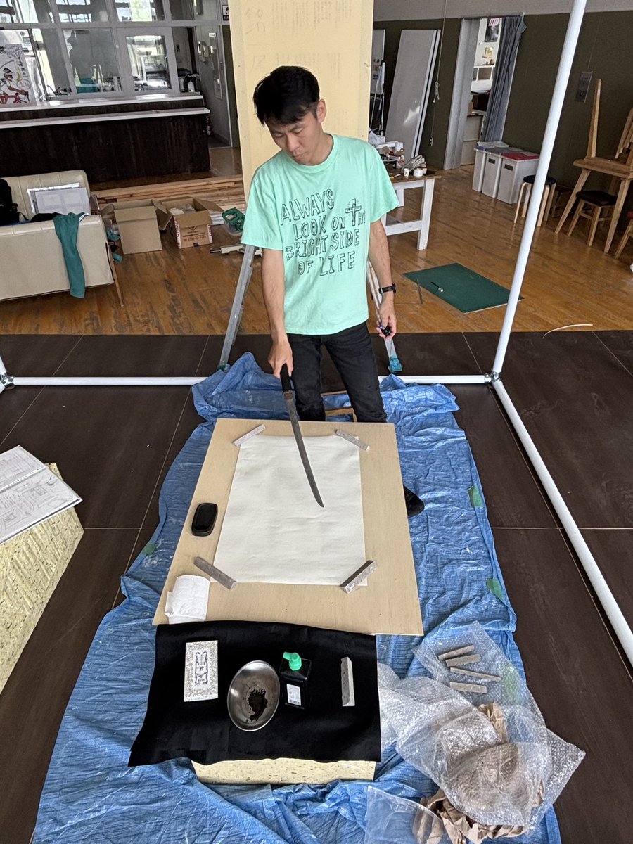 totomitan's tweet photo. インタラクティブドローイング
しっぷ（にの）る
Into the Ark
開催のお知らせ

2025年7月20日（日）14時 start〜
開催場所である「shipple」から着想した「方舟」についてみなさんとお話しをしながら、刀でドローイングをしていきたいなと思っています。

VENUE/shipple〜遊びの実験室・しっぷる〜 https://t.co/APf0phxE6v