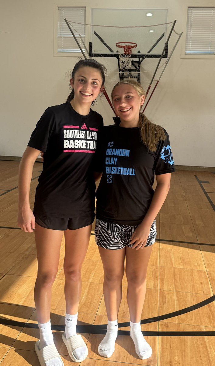 addisonblum2029's tweet image. Shared the home court with Ella David while she’s in town for camp. Girl can flat light it up! Looking forward to @PRJCTandPRFCT camp this week! 

@ShaneLaflin @KPannell71 @BrandonClayPSB @WVThunderBlum