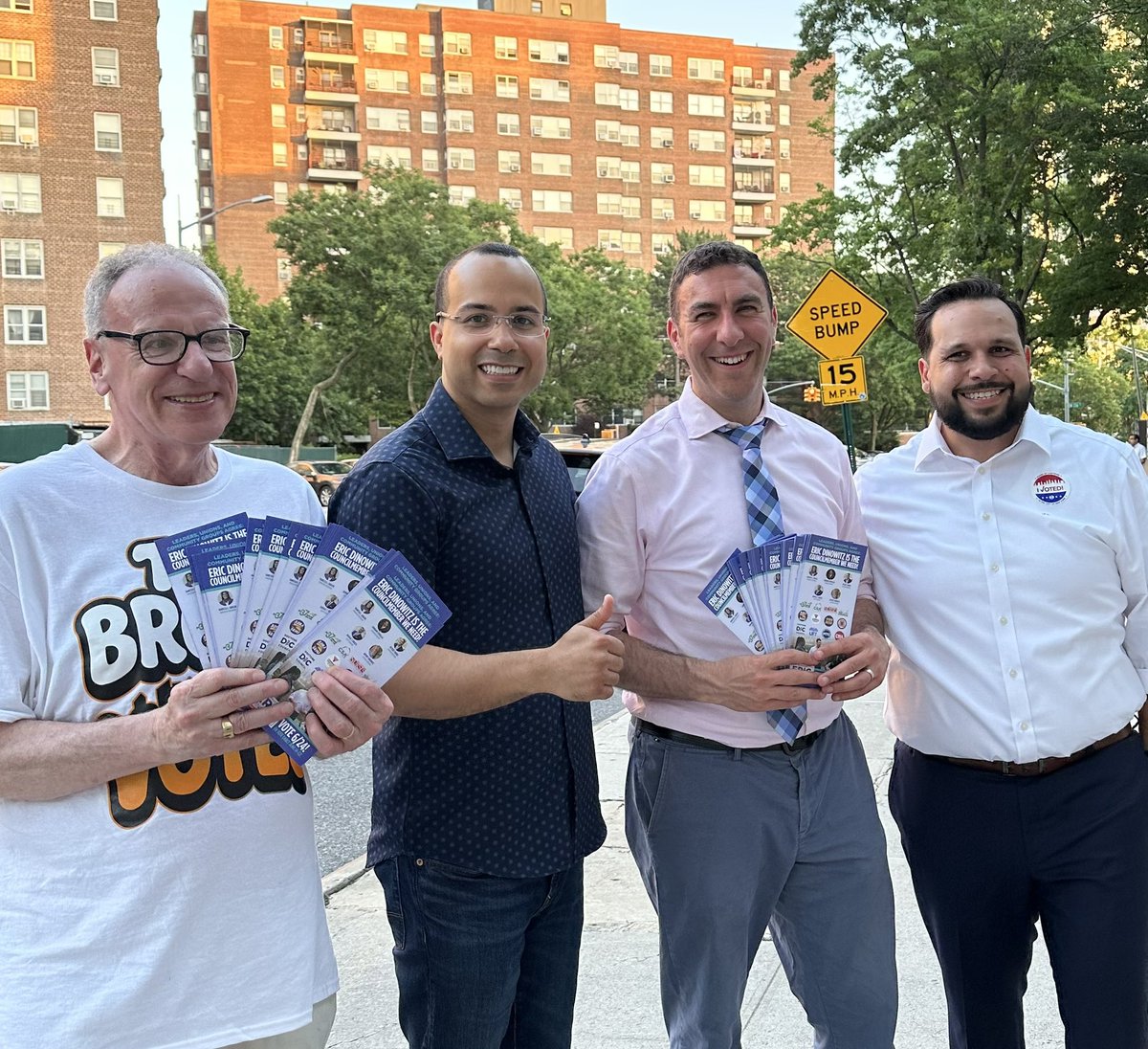 Oswald Feliz (@oswaldfeliz) on Twitter photo Great to join colleagues in Riverdale, and encourage voters to re-elect Councilmember <a href="/EricDinowitz/">Eric Dinowitz</a>! Great to join colleagues in Riverdale, and encourage voters to re-elect Councilmember <a href="/EricDinowitz/">Eric Dinowitz</a>!