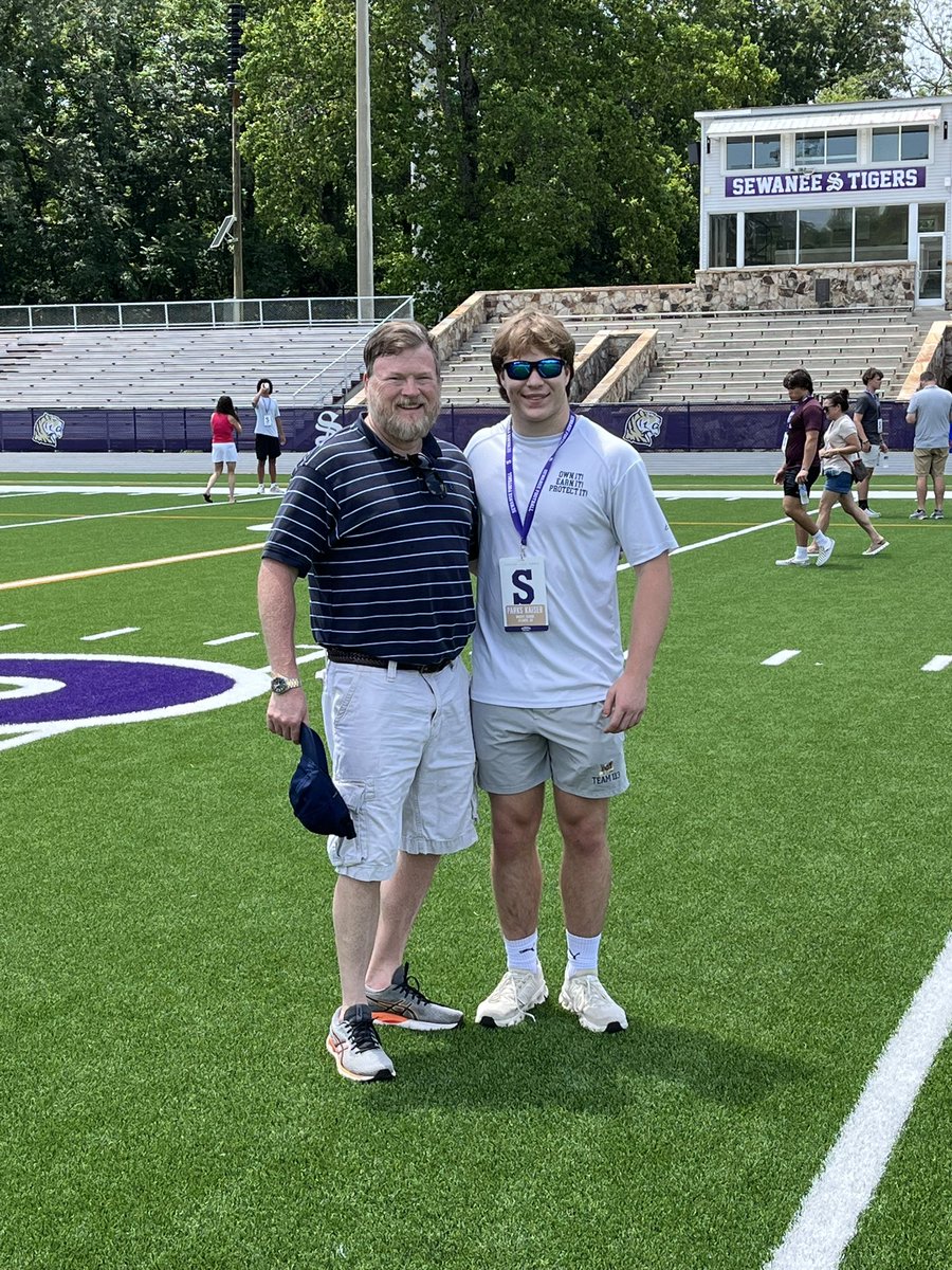 Parks Kaiser (@parksk34119) on Twitter photo Had a great time visiting <a href="/SewaneeFootball/">Sewanee Football</a>! Thank to <a href="/FlyCaster_1/">Gordon Hight</a> and <a href="/CoachMacSewanee/">Andy McCollum</a> for showing me around campus! <a href="/MaristRecruits/">Marist Football Recruits</a> Had a great time visiting <a href="/SewaneeFootball/">Sewanee Football</a>! Thank to <a href="/FlyCaster_1/">Gordon Hight</a> and <a href="/CoachMacSewanee/">Andy McCollum</a> for showing me around campus! <a href="/MaristRecruits/">Marist Football Recruits</a>