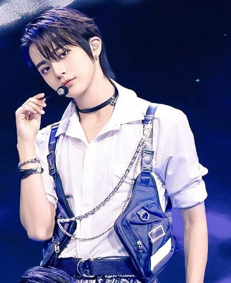 chimilke8's tweet photo. 山田涼介くんを好きな人はきっと好きな顔、FANTASYBOYSのホンソンミンがけーぽにはいます💖💖(どのアイドルも素晴らしいよ🙂‍↕️✨️) https://t.co/TDi88BfzjT