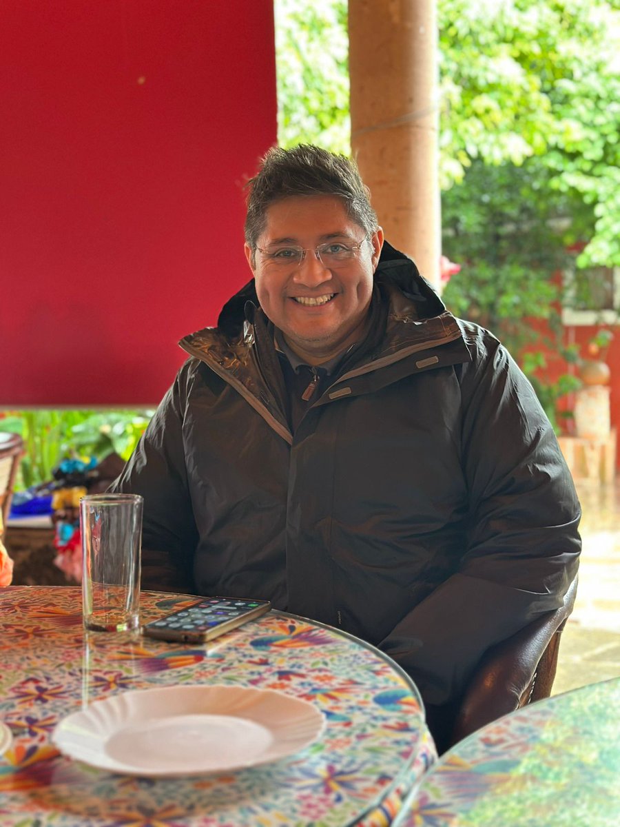 Empleemos las clases universitarias como una oportunidad y espacio para que los estudiantes practiquen habilidades que les permitan la conciencia social y ética profesional para conducirse posteriormente en el campo laboral.
facebook.com/photo/?fbid=12…