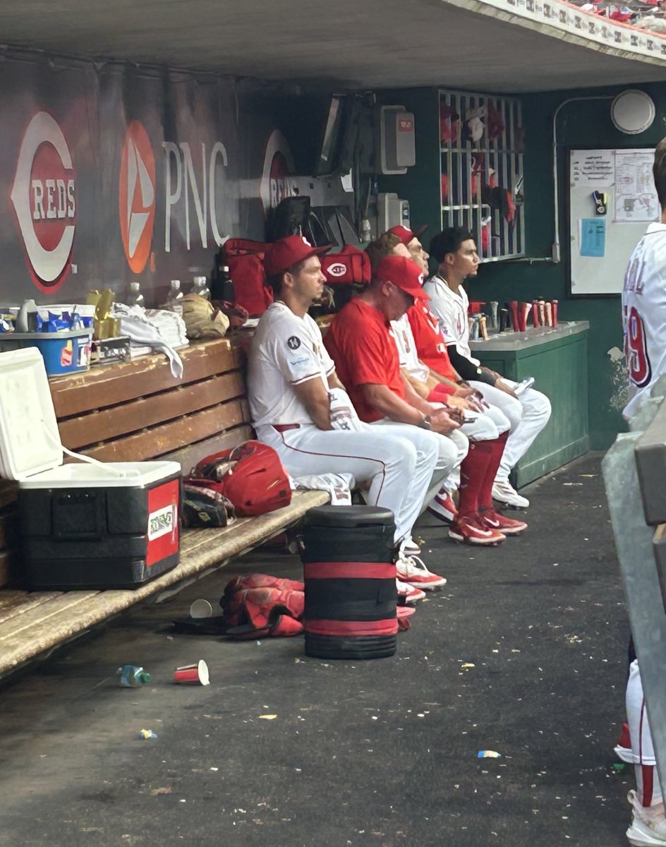 Final line in Chase Burns’ MLB debut:

5 IP, 6 H, 3 ER, 8 K (81 pitches)

#Reds <a href="/FOX19/">FOX19 NOW</a>